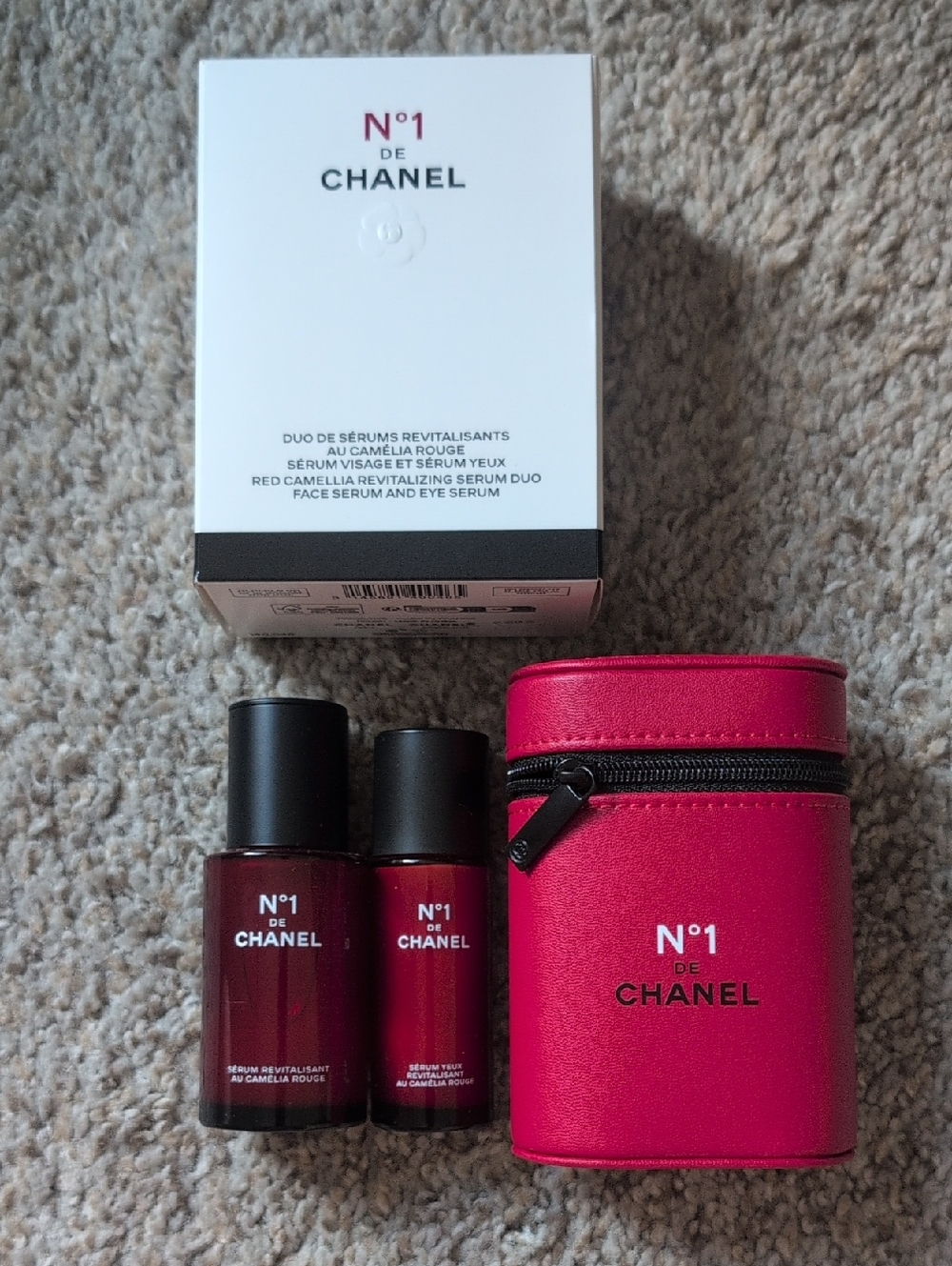 CHANEL N°1 Red Serum Duo with Red Travel Case